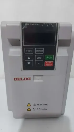 Inversor de frequência solar Delixi 2.2kw 3cv 220v trifásico
