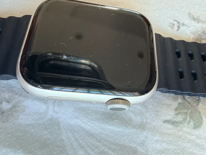 Apple Watch 8 45mm