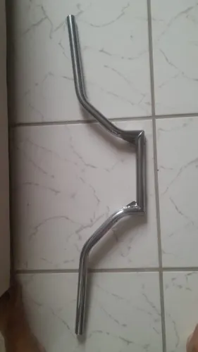 Guidão esta em excelentes condições. guidão 1 polegada