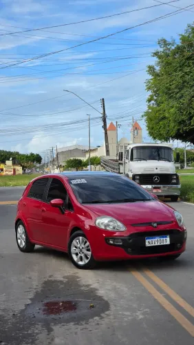 Fiat Punto Attractive 1.4 Fire Flex 8V 5P 2013