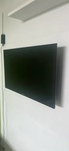 Vendo Televisão Samsung 32 polegadas + Suporte branco 