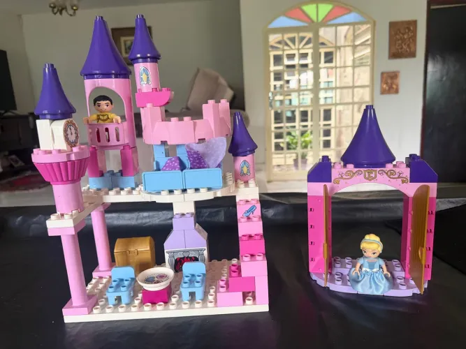 LEGO Duplo - Princesa Disney - Castelo da Cinderela - SEM CAIXA