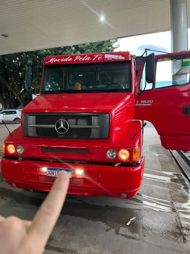 L1620 Caçamba basculante