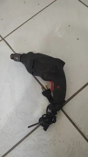 Furadeira skil