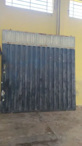 Portão com 3,20 de altura x 3,10 de largura