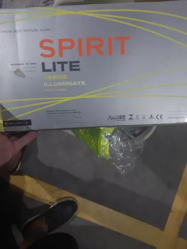Ventilador de teto Spirit Lite com luz - novo na caixa