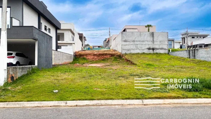 Terreno em condomínio a Venda no Malibu no Residencial Colinas em Caçapava