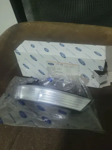 Lanterna do retrovisor ford focus 