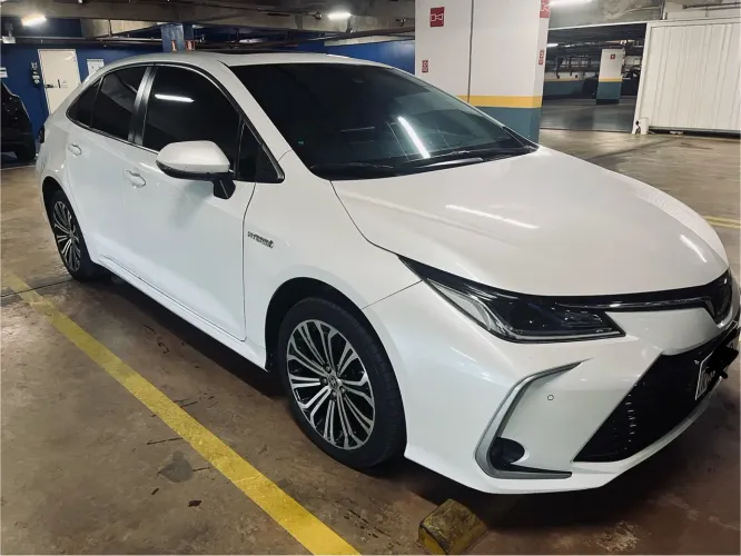 Toyota Corolla Altis Prem. Hybrid 1.8 Flex AUT 2022