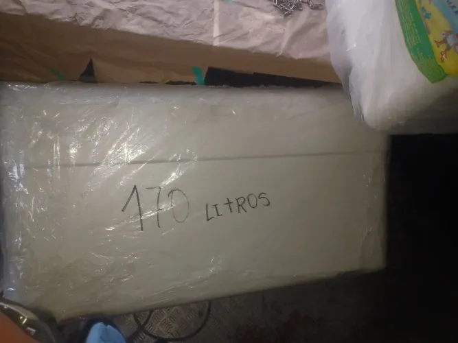 Vende-se 3 caixa de isopor 