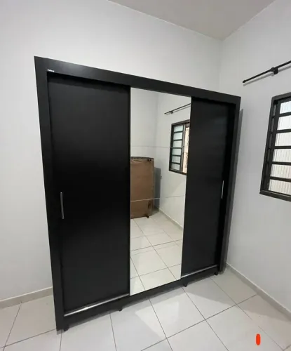 Guarda roupa preto - Entregamos e montamos
