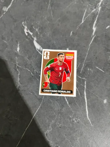 Vende se essa figurinha do Cristiano Ronaldo de bronze