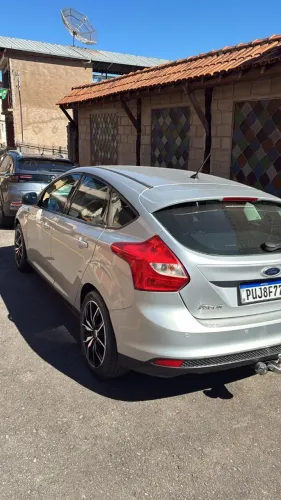 Ford Focus 1.6 S/se/se Plus Flex 8v/16v 5P 2015