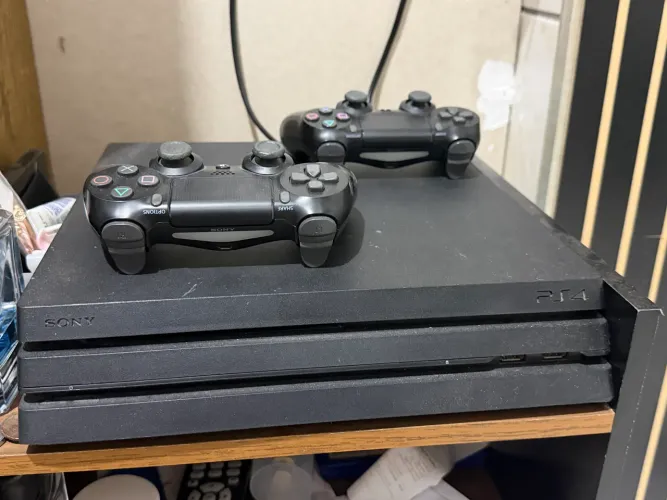 Ps4 pro 1tera