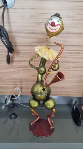 Dupla de Esculturas Decorativas em Metal - Palhaços (Saxofone e Malabarista)