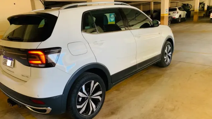 Volkswagen T-Cross Highline 1.4 TSI Flex 16V 5P AUT 2024