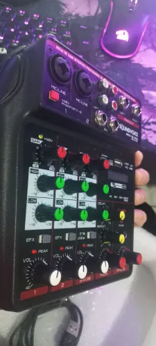 Mesa De Som MC4-BT