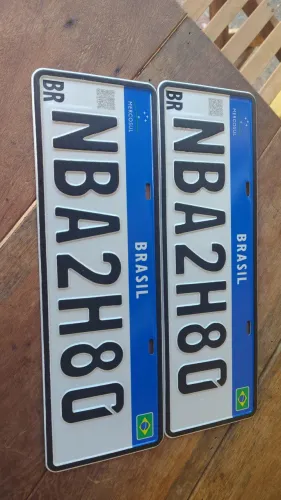Placas para veículos , cinza e Mercosul
