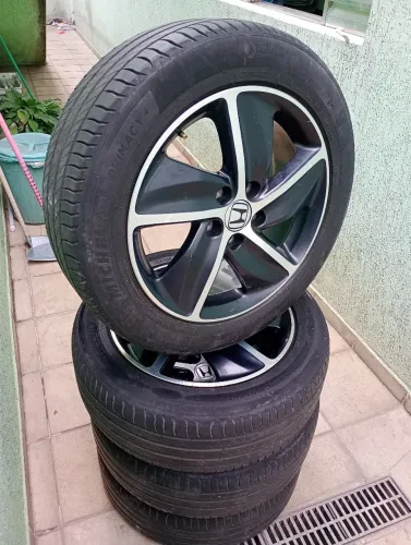 Jogo de Rodas Honda HRV Originais com Pneus Michelin Primacy 4 USADOS aro 17 "BOM ESTADO"<br>