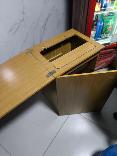 Gabinete máquina de costura