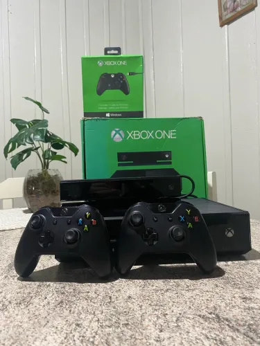 XBOX ONE FAT 500gb Com KINECT