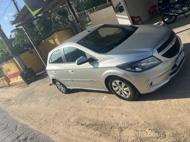 Chevrolet Onix JOY Hatch 1.0 8V Flex Mec. 4P 2019