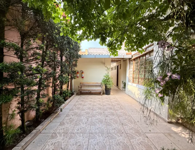 Casa para venda em Interlagos com 10 quartos, 187m²