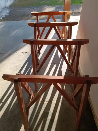 4 ud Cavaletes de madeira para fixar tampo de mesa