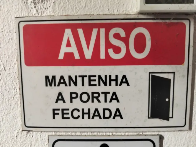 Placas de aviso