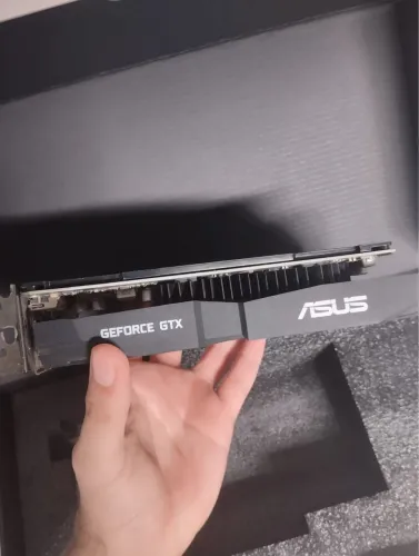 Placa de Vídeo ASUS GTX 1050 Ti Cerberus 4GB OC