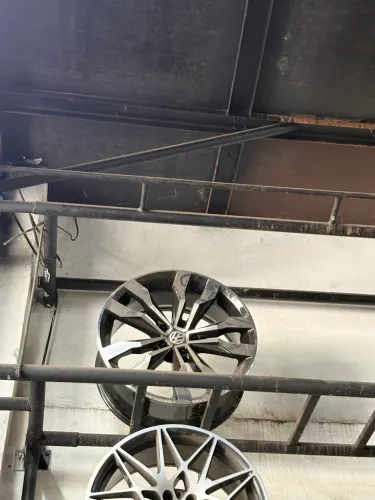 Roda Aro 20 5x108 Black diamantada.