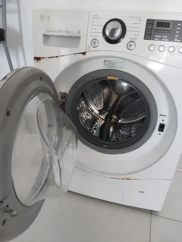 Vendo maquina de lava e seca .. usada. Funcionando