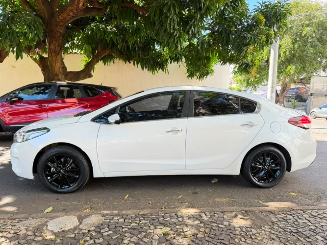 Kia Motors Cerato 1.6 16V Flex Aut. 2018