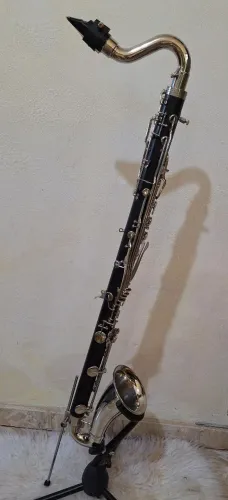 Clarone Baixo Selmer Bundy USA  em Sib.
