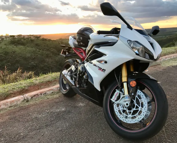Triumph Daytona 675R Impecável 