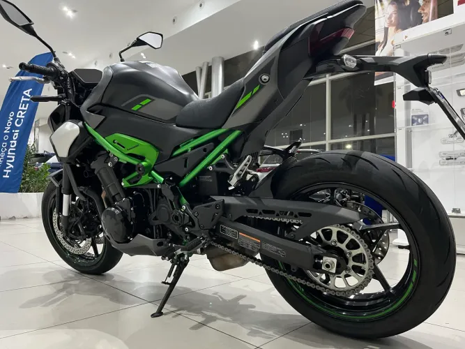 Z900