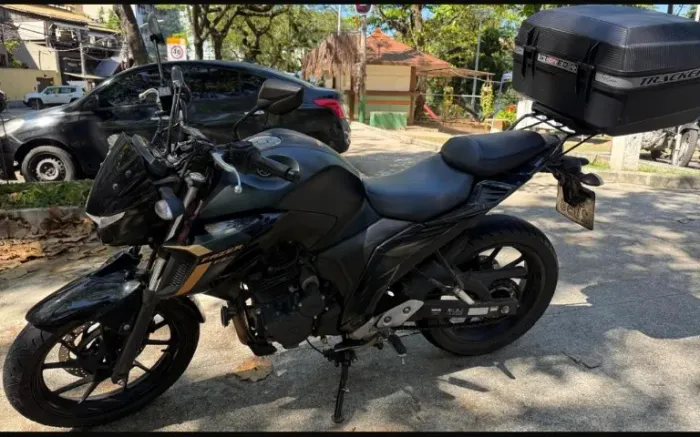 YAMAHA FAZER 250cc - 2023 - R$ 21.000