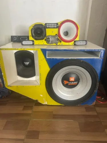 Som automotivo