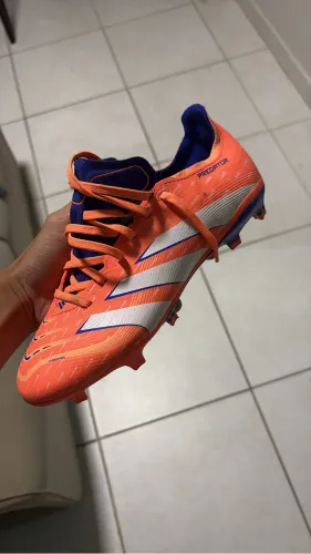 Chuteira campo Adidas Predator League
