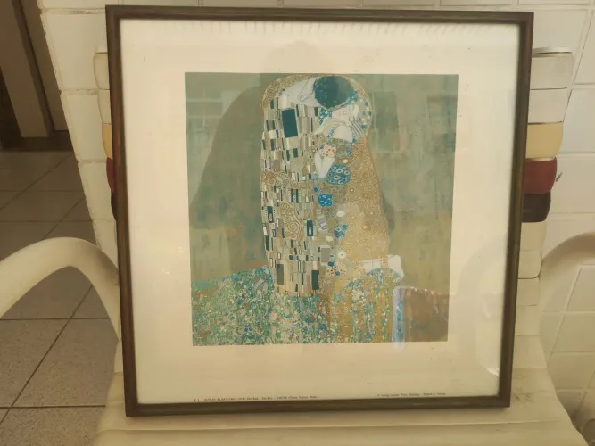 Quadro Decorativo O Beijo Gustav Klimt com Moldura 43x43 cm. Aceito propostas!!!