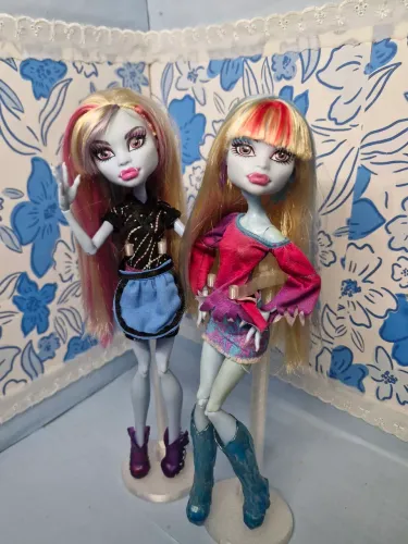 Lote Abbey monster high (LEIA A DESCRIÇÃO)