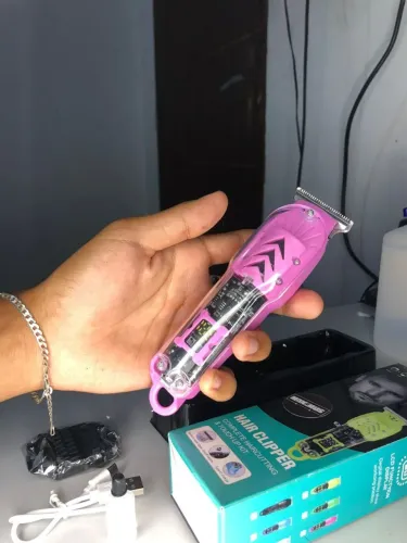 ? Máquina de Cortar Cabelo Profissional GYT-999 - Recarregável USB