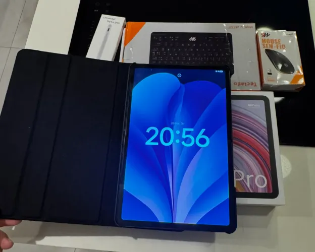Redmi pad pro 8gb ram 256gb armazenamento cor gray zerado sem detalhes com acessórios 