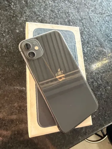 Apple iPhone 11 (128 GB) - Preto