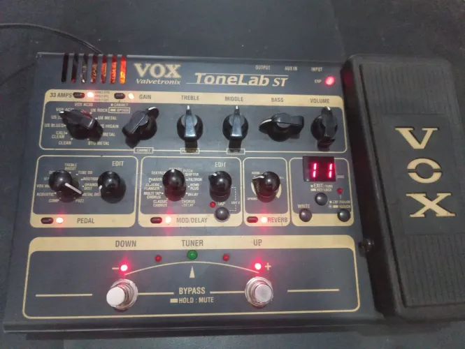 Pedaleira Vox Tonelab ST