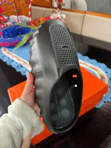 Nike mind 001
