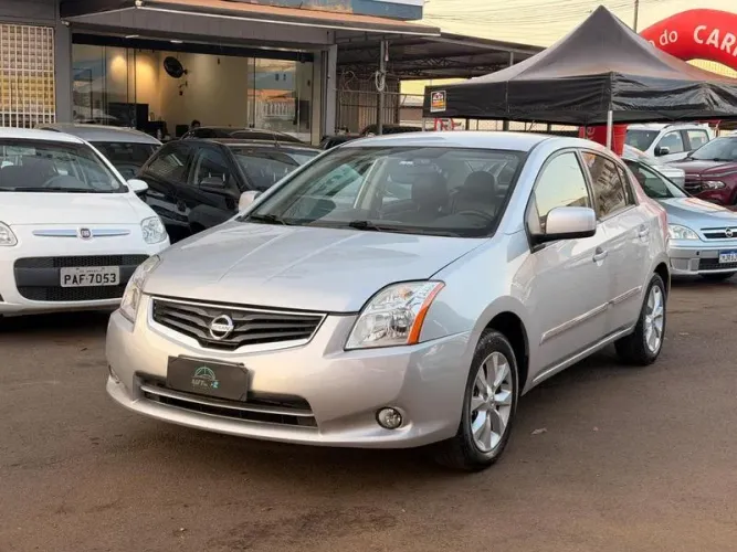 Nissan Sentra S 2.0/ 2.0 Flex Fuel 16V Aut. 2012