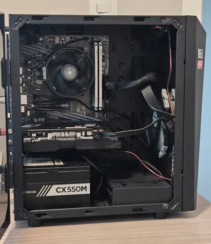 PC Gamer Full AMD Ryzen 4600G/RX 6600M