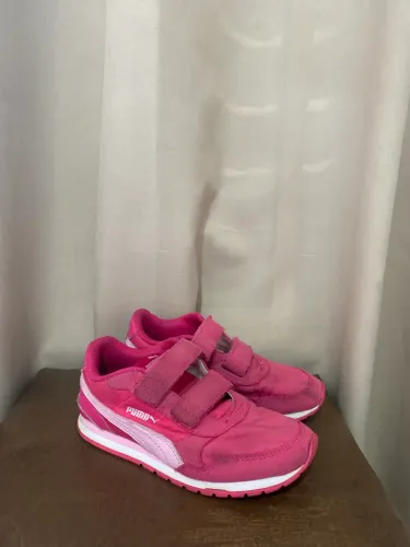 Tênis Puma infantil rosa tamanho 29