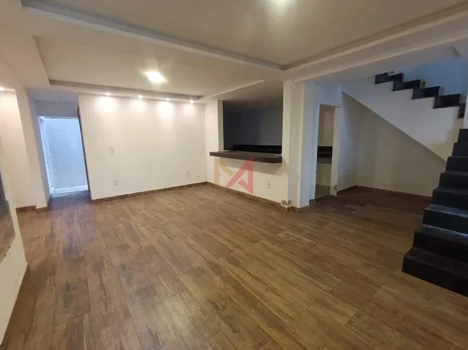 CASA COMERCIAL NA GLORIA